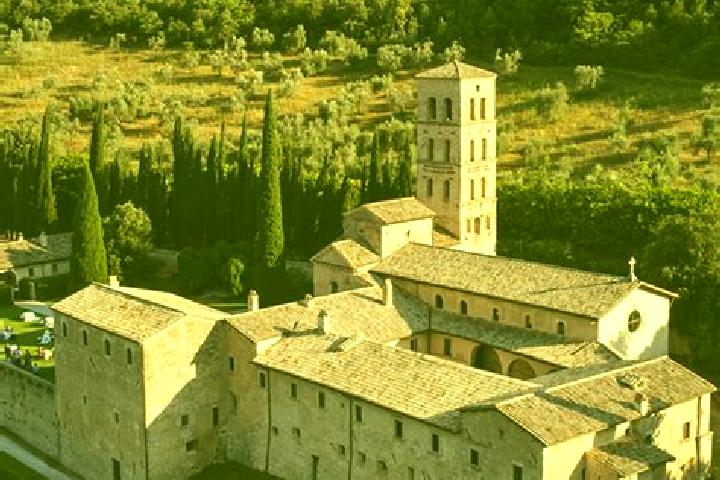 Escorts San Pietro in Valle, Italy — Local Companions