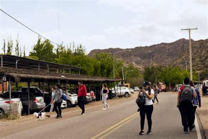 Escorts San Rafael del Carrizal, Mexico — Local Companions