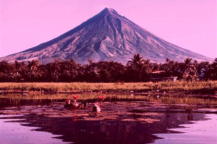 Escorts San Ricardo, Philippines — Local Companions