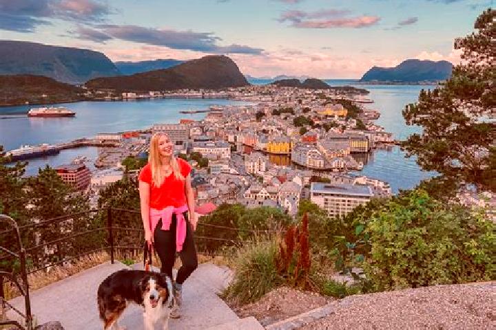 Escorts Sandnessjoen, Norway — Local Companions