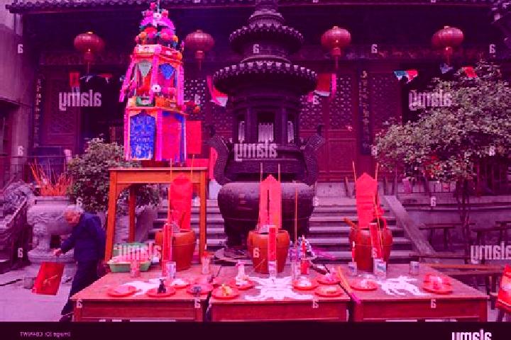 Escorts Sanguandian, China — Local Companions
