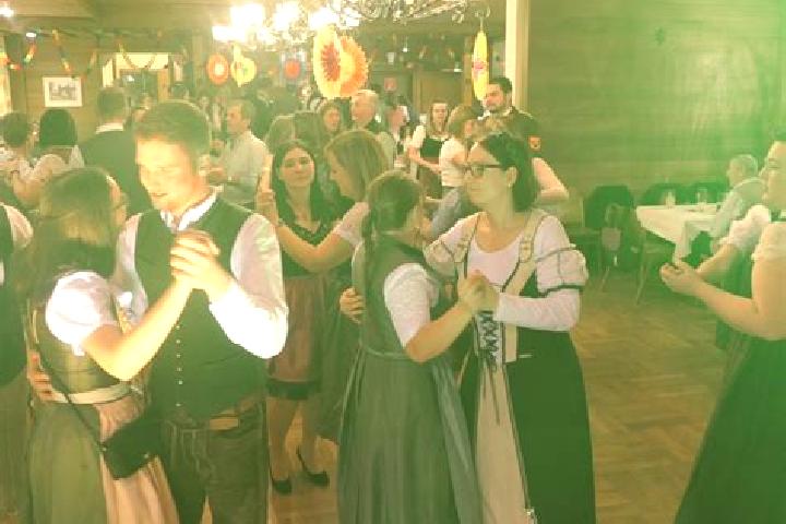 Escorts Sankt Aegyd am Neuwalde, Austria — Local Companions