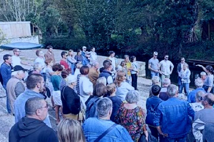 Escorts Sansais, France — Local Companions