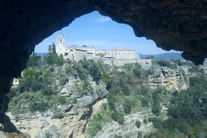 Escorts Sant Marti Sarroca, Spain — Local Companions