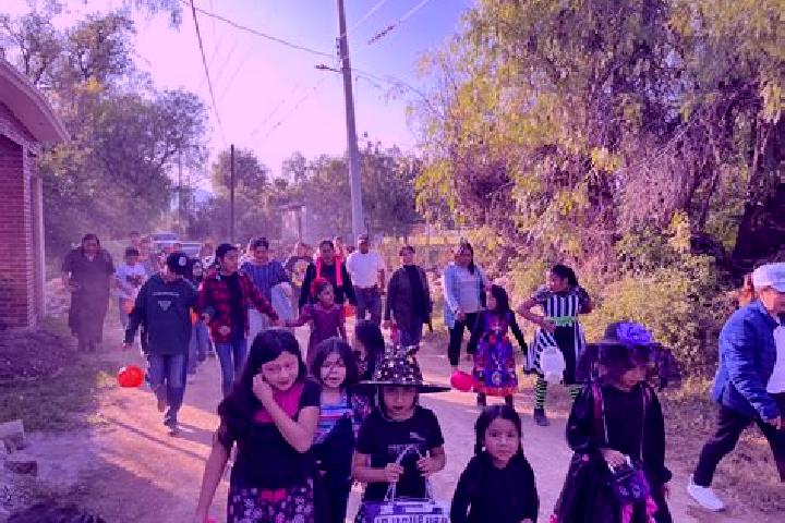 Escorts Santa Ana Ahuehuepan, Mexico — Local Companions