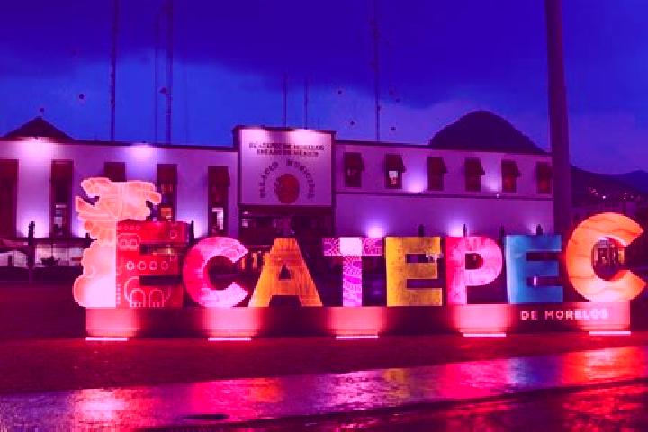 Escorts Santa Maria Acatepec, Mexico — Local Companions
