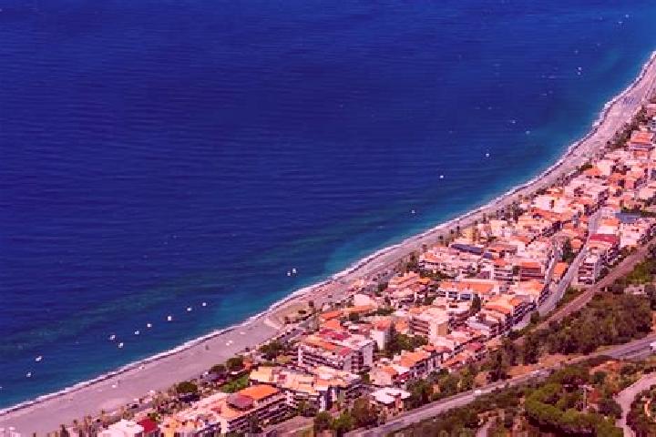 Escorts Santa Teresa di Riva, Italy — Local Companions