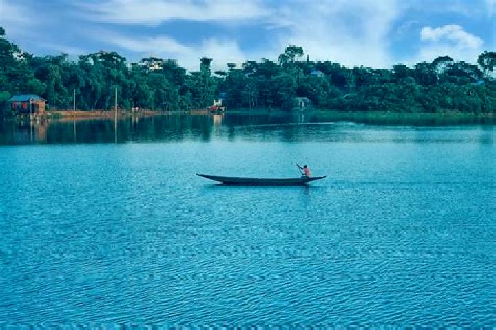 Escorts Sayani, Bangladesh — Local Companions