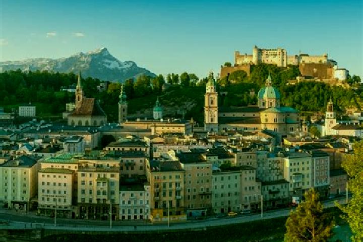 Escorts Schafwiesen, Austria — Local Companions