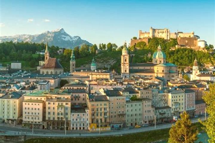 Escorts Schmirn, Austria — Local Companions