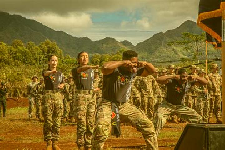 Escorts Schofield Barracks, United States — Local Companions