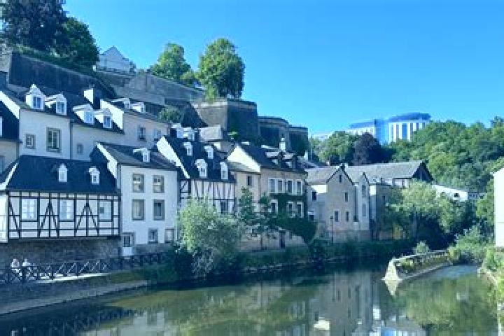 Escorts Schouweiler, Luxembourg — Local Companions