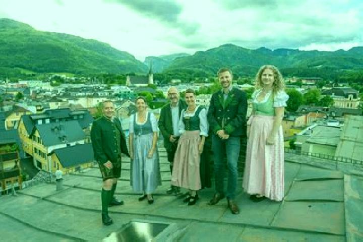 Escorts Schwanenstadt, Austria — Local Companions