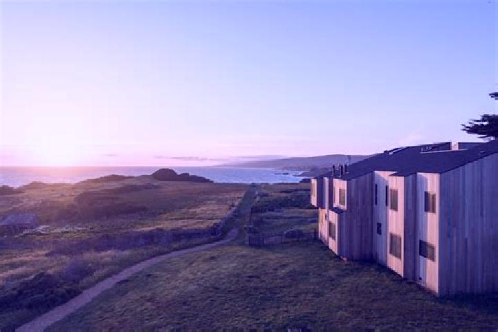 Escorts Sea Ranch, United States — Local Companions