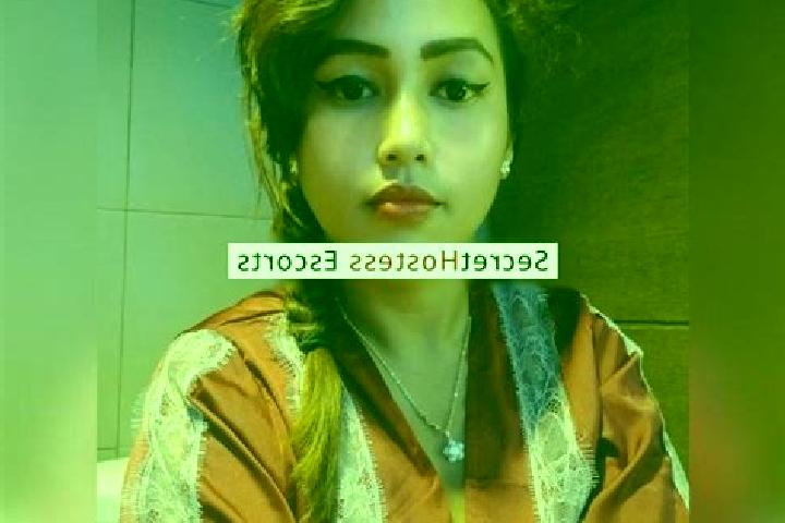 Escorts Sebaren, Indonesia — Local Companions