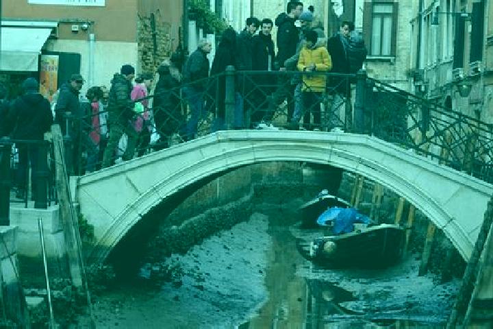 Escorts Sedegliano, Italy — Local Companions