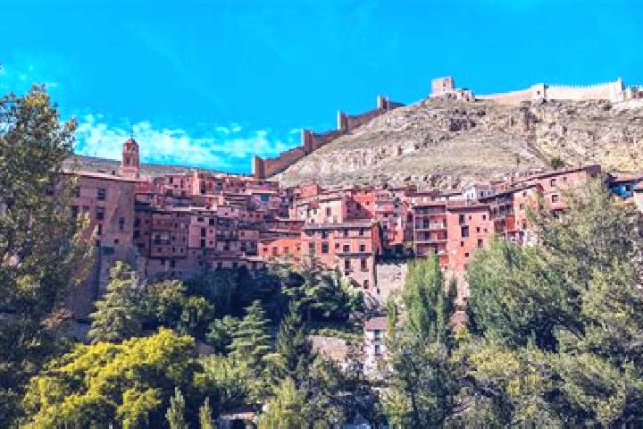 Escorts Sediles, Spain — Local Companions