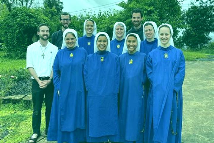 Escorts Sermiers, France — Local Companions