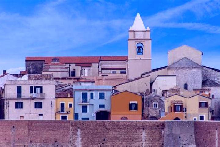 Escorts Sessano del Molise, Italy — Local Companions