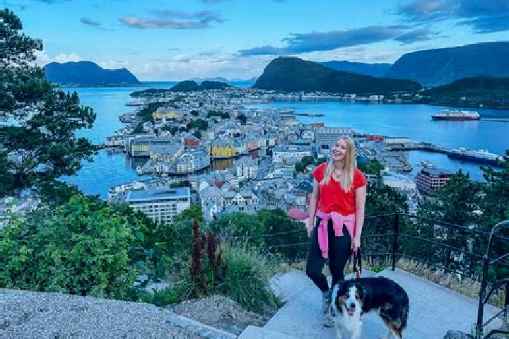 Escorts Sesvoll, Norway — Local Companions