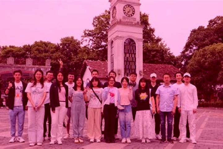 Escorts Shuiyuan, China — Local Companions