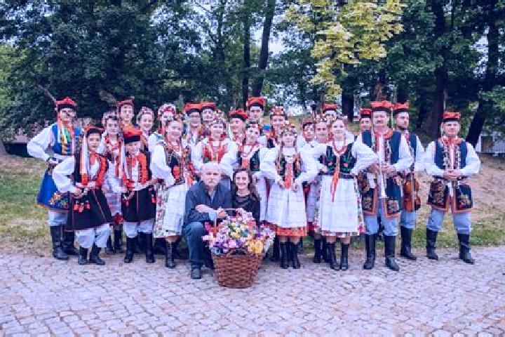 Escorts Siemiechow, Poland — Local Companions