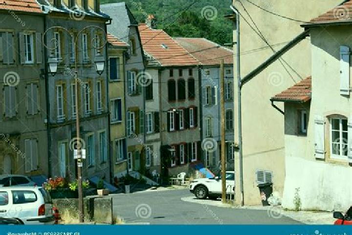 Escorts Sierck-les-Bains, France — Local Companions