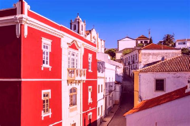 Escorts Silves, Portugal — Local Companions