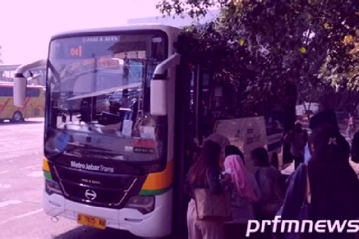 Escorts Simpang Pasir, Indonesia — Local Companions