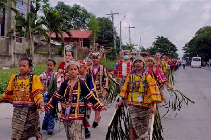 Escorts Sinawilan, Philippines — Local Companions