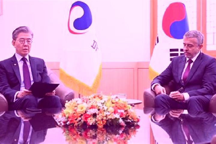 Escorts Sinseo, South Korea — Local Companions