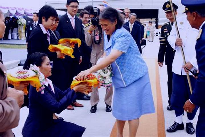 Escorts Sirindhorn, Thailand — Local Companions