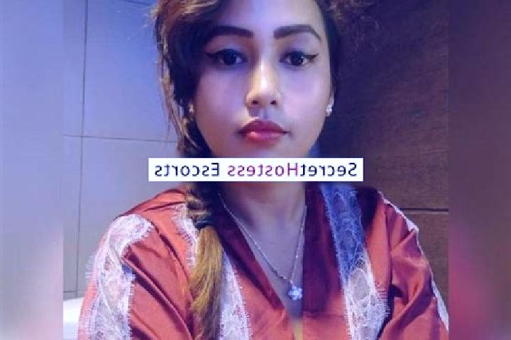 Escorts Siumate, Indonesia — Local Companions