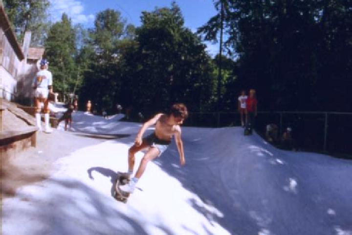 Escorts Skatepark, Canada — Local Companions