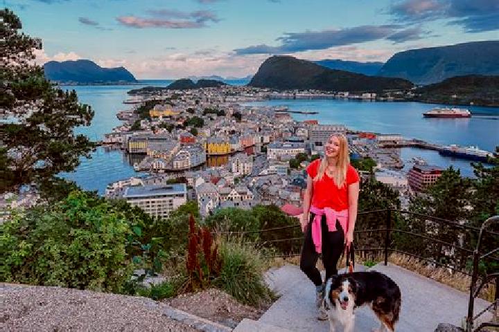 Escorts Slevik, Norway — Local Companions