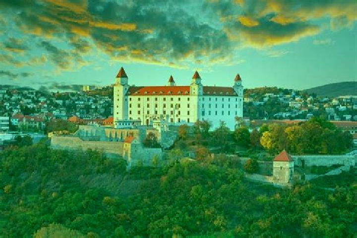 Escorts Slovenske DZarmoty, Slovakia — Local Companions