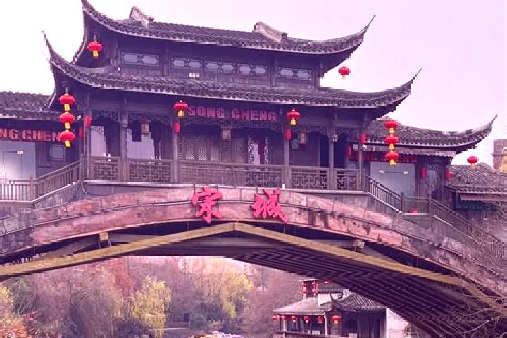 Escorts Songcheng, China — Local Companions