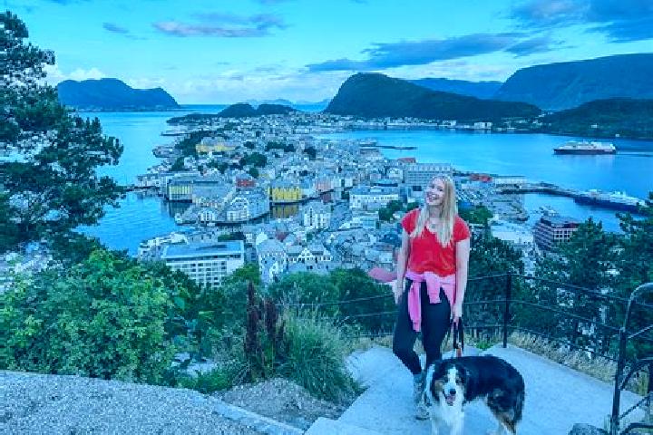 Escorts Sortland, Norway — Local Companions