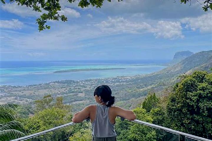 Escorts Souillac, Mauritius — Local Companions