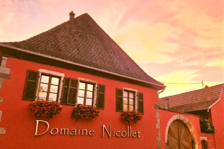 Escorts Soultzmatt, France — Local Companions