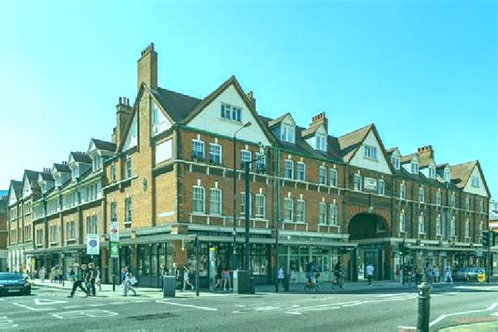 Escorts Spitalfields, United Kingdom — Local Companions