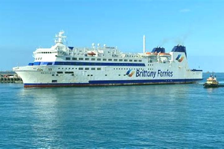 Escorts St Anne, Guernsey — Local Companions