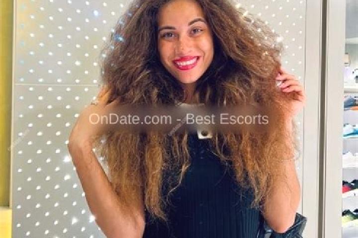 Escorts Stara Yahilnytsia, Ukraine — Local Companions