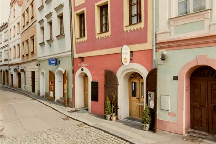 Escorts Stare Hradiste, Czech Republic — Local Companions