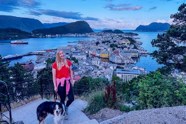 Escorts Strai, Norway — Local Companions