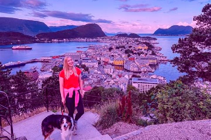 Escorts Stryn, Norway — Local Companions
