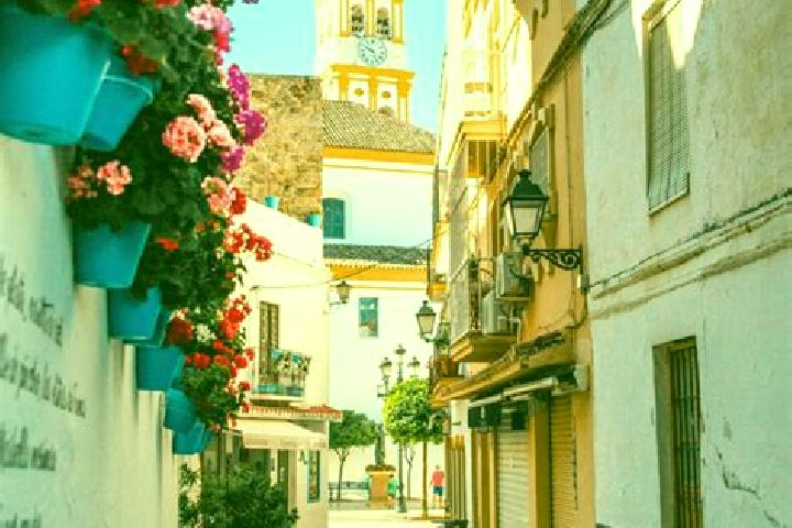 Escorts Sufli, Spain — Local Companions