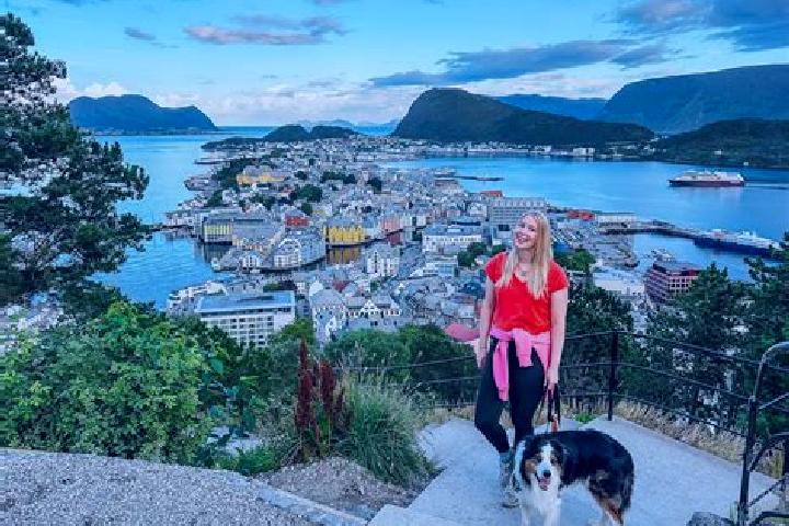 Escorts Sundvollen, Norway — Local Companions