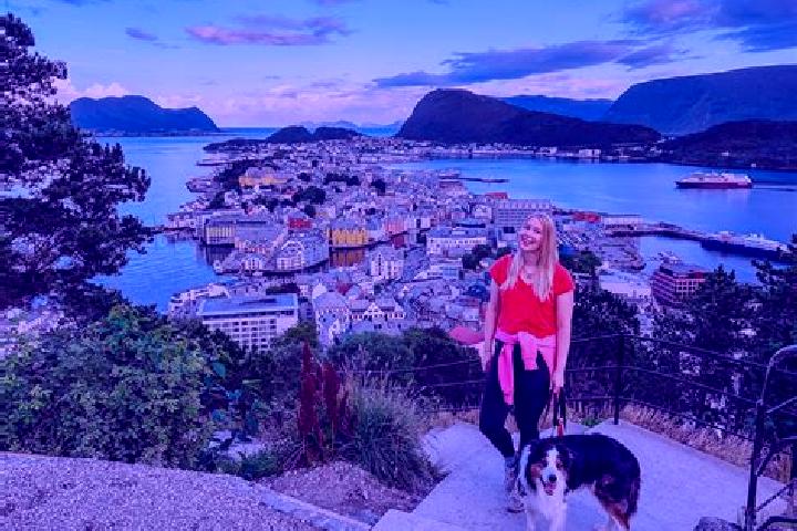 Escorts Svolvaer, Norway — Local Companions
