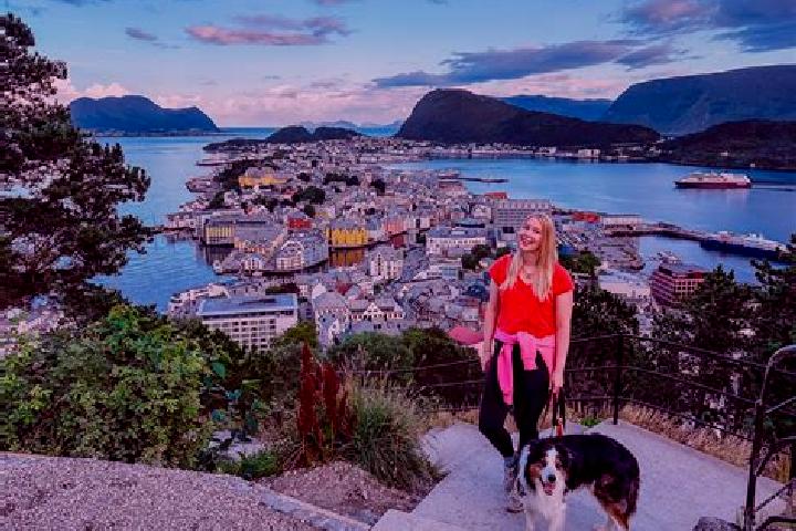Escorts Svortland, Norway — Local Companions